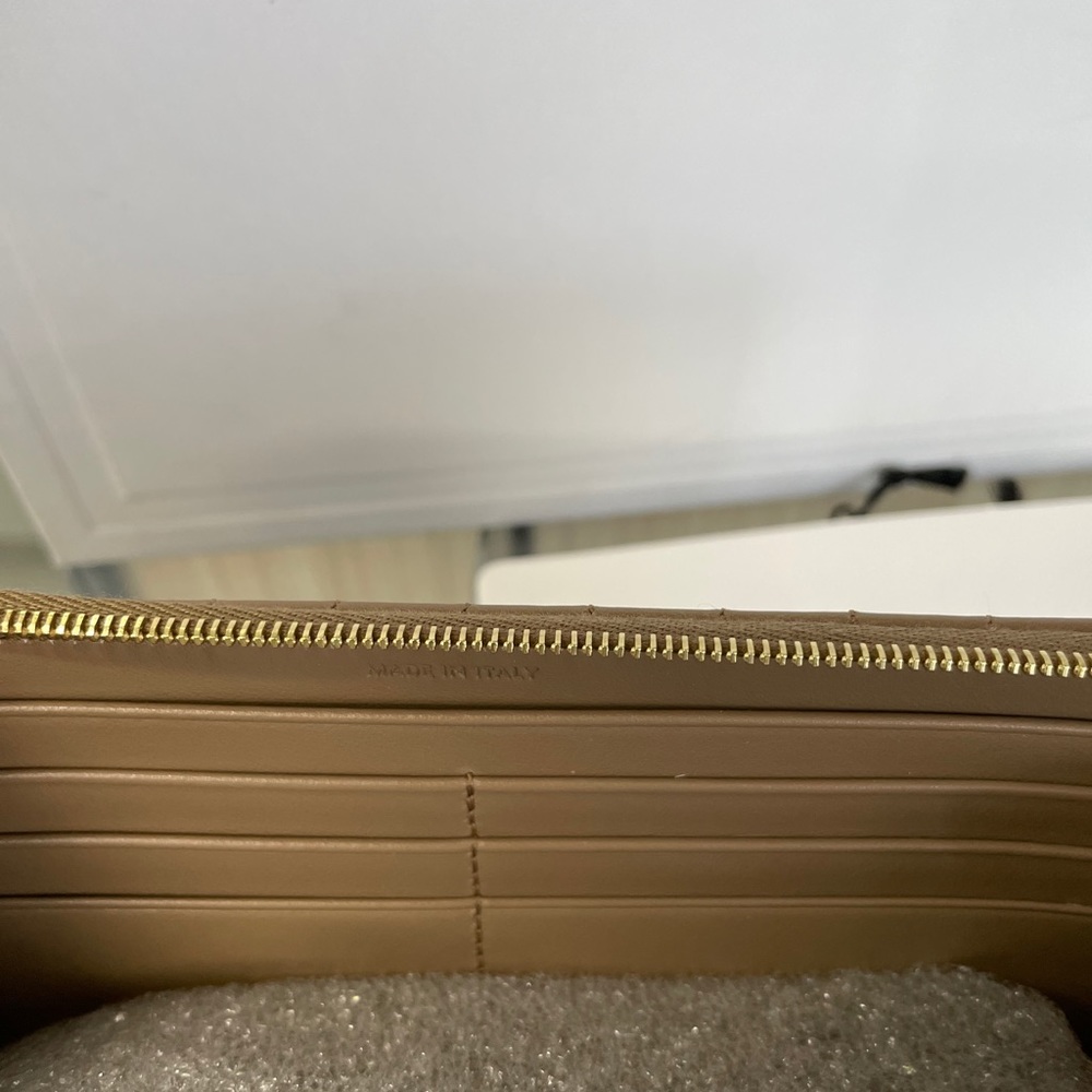 Celine women’s zippered wallet - Picture 11 of 15